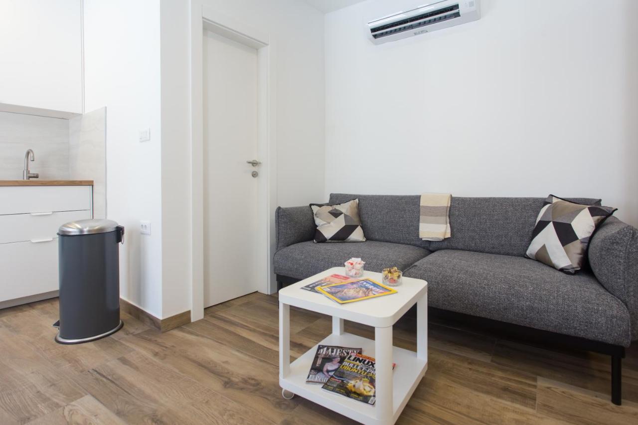 Studio Nomadic Каштела Экстерьер фото