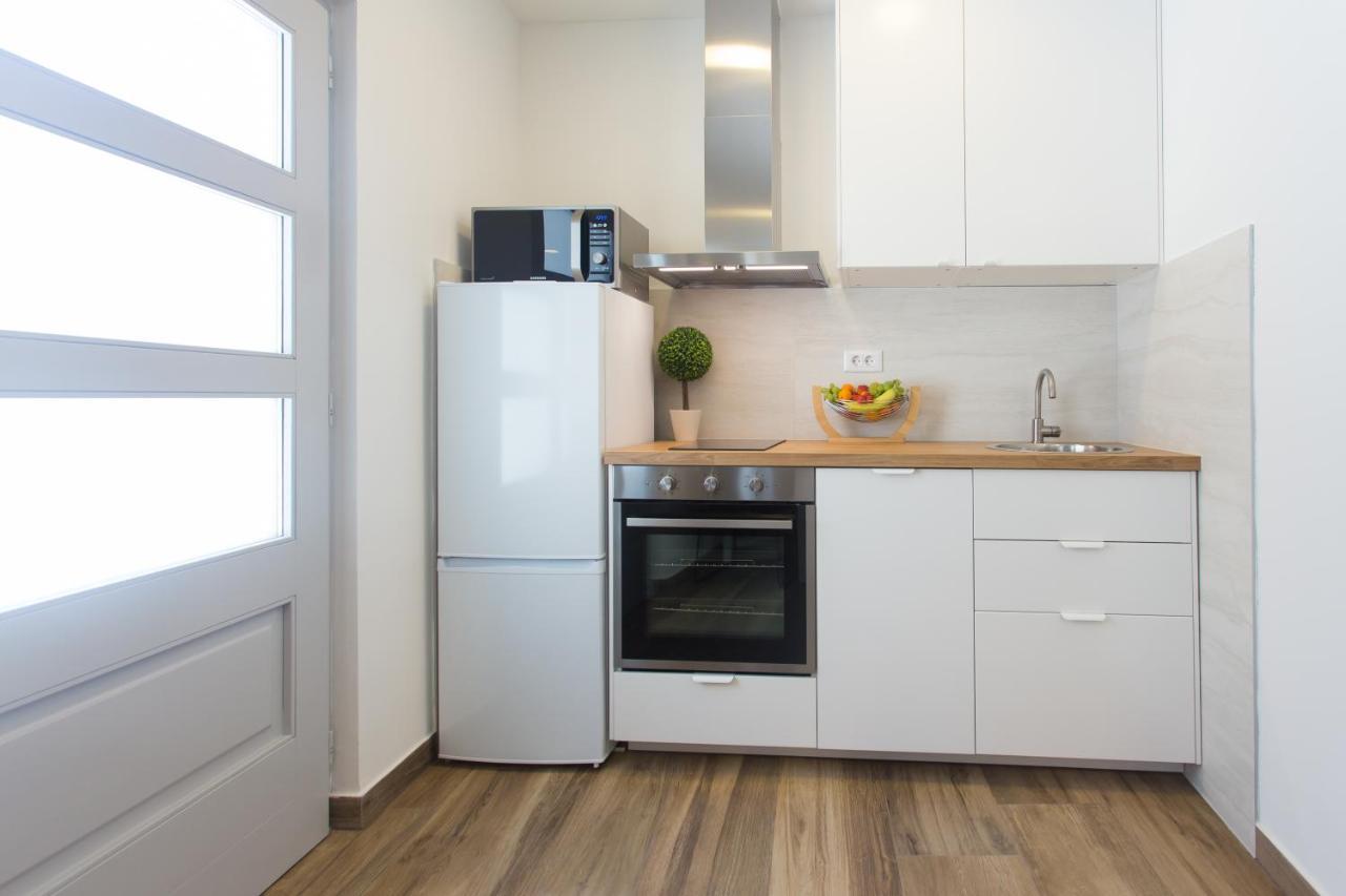 Studio Nomadic Каштела Экстерьер фото